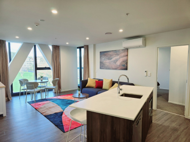 809/2b Augustus Terrace