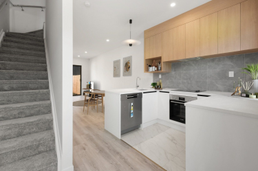 19 Tokarewa Close