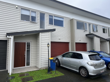 12/45A Swanson Road