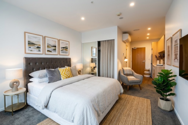 716B/20 Park Ave