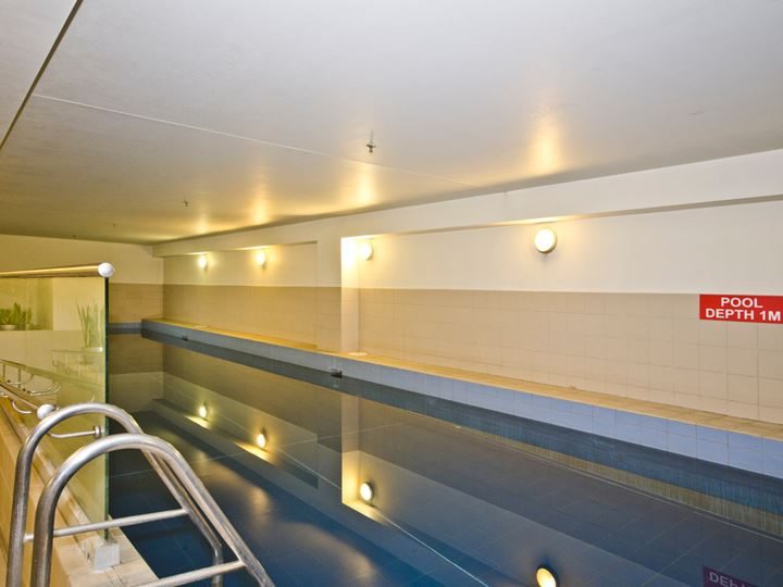 Spacious and delightful city apartment! - photo 7