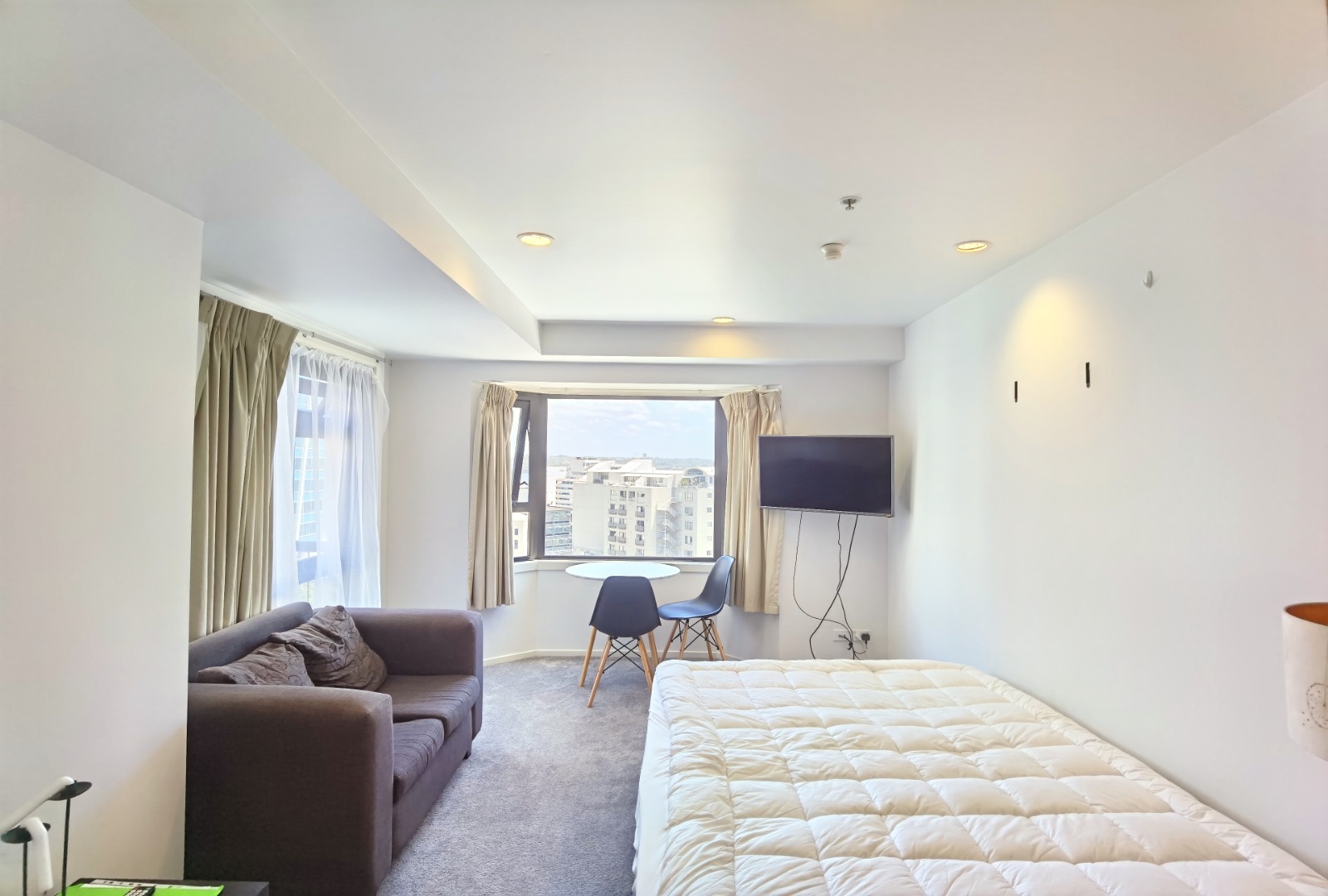 Spacious, sunny and sea view studio close to Shortland Street - photo 3