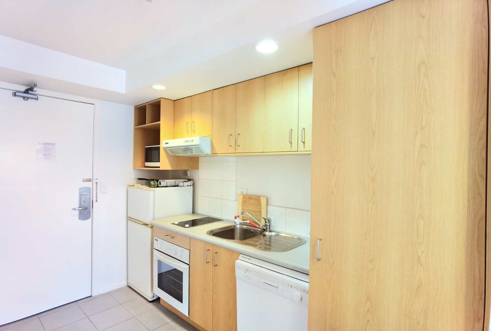 Spacious, sunny and sea view studio close to Shortland Street - photo 4