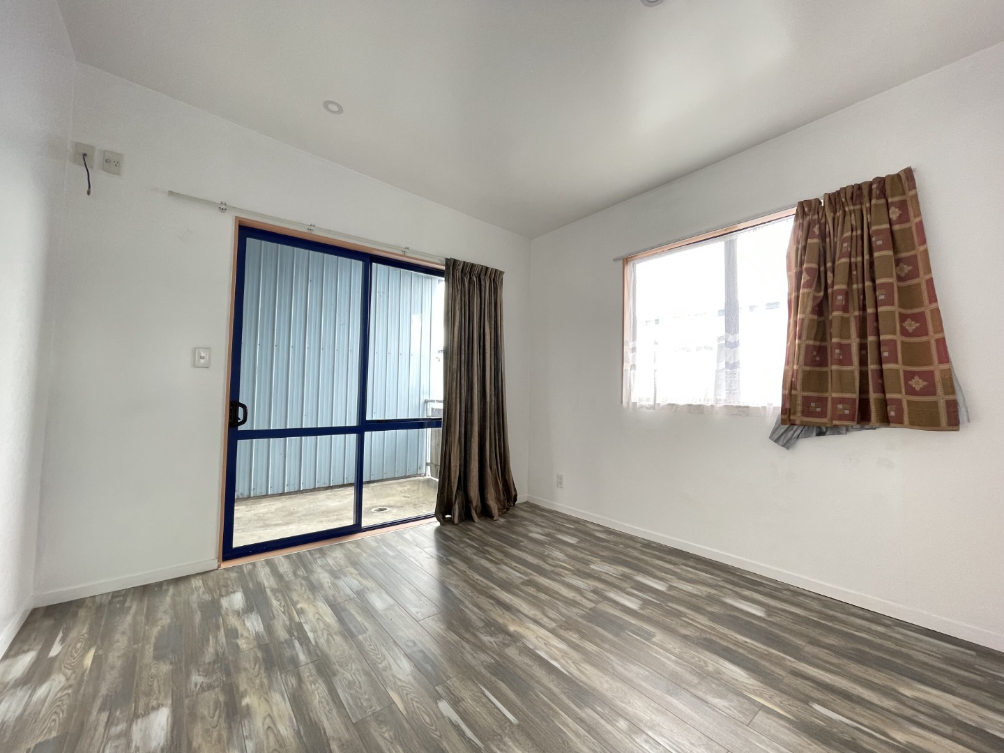 Prime Glen Eden Location! - photo 4