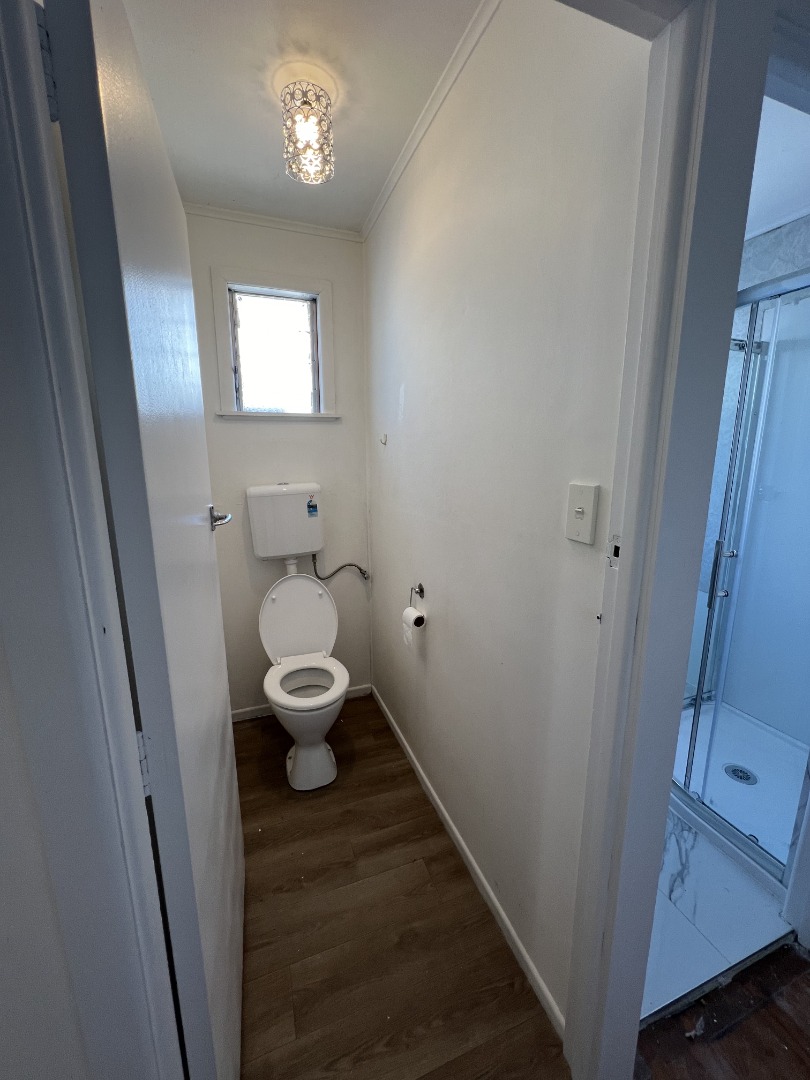 Renovated Family Home in Prime Henderson Location - photo 6