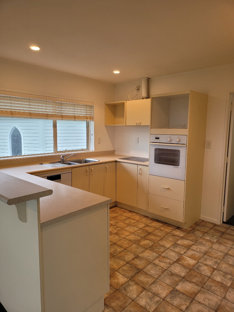 Warm dry sunny 3 bed 2 bath with fantastic views - photo 6