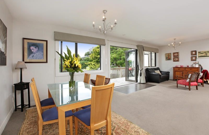 Large spacious bungalow in a great part of town - photo 4