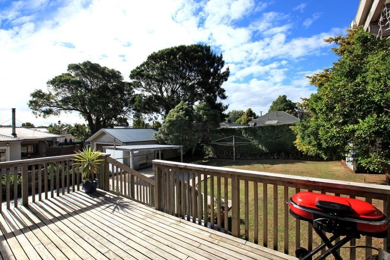 Large spacious bungalow in a great part of town - photo 13