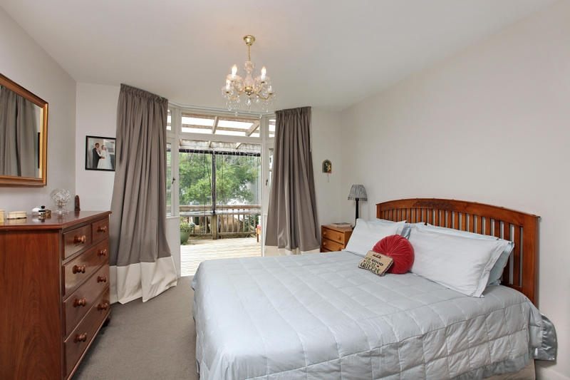 Large spacious bungalow in a great part of town - photo 9