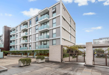 Lighter Quay Wynyard Quarter 1 Bed 1 Bath with world-class amenities