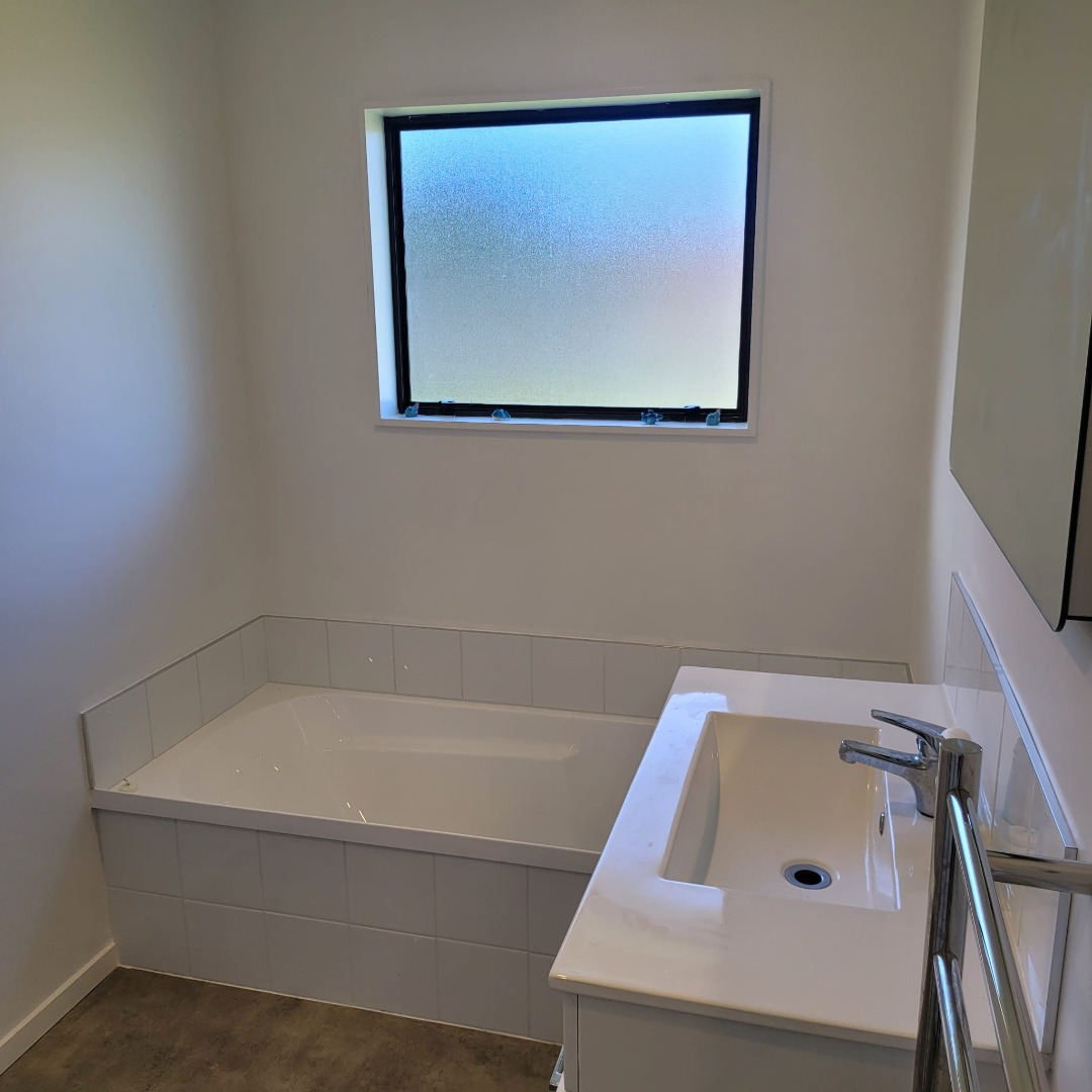 Bright, sunny, warm and dry this home is perfectly located in a fabulous part of Henderson - photo 9