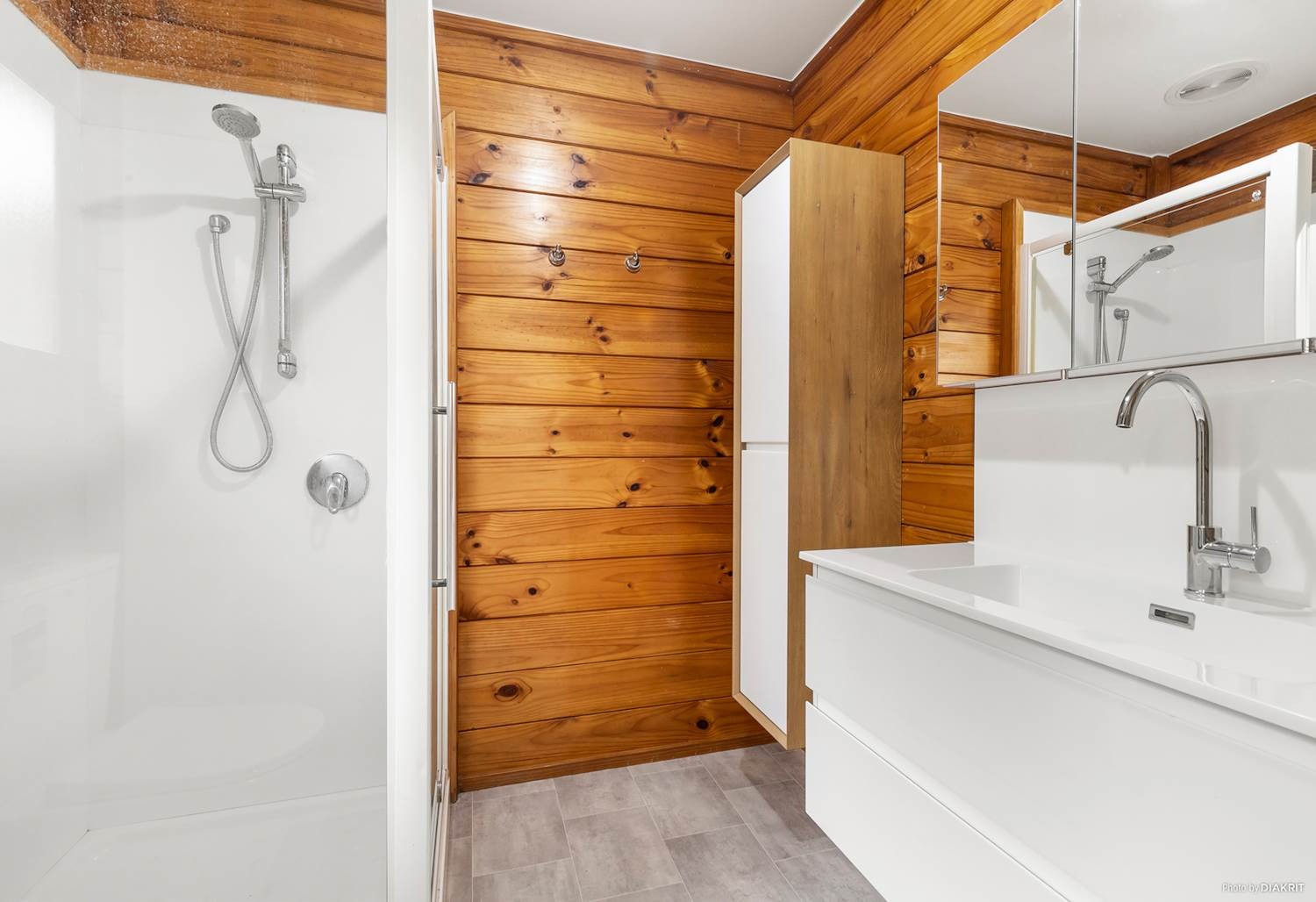 Gorgeous sunny warm 2 bedroom home - photo 7