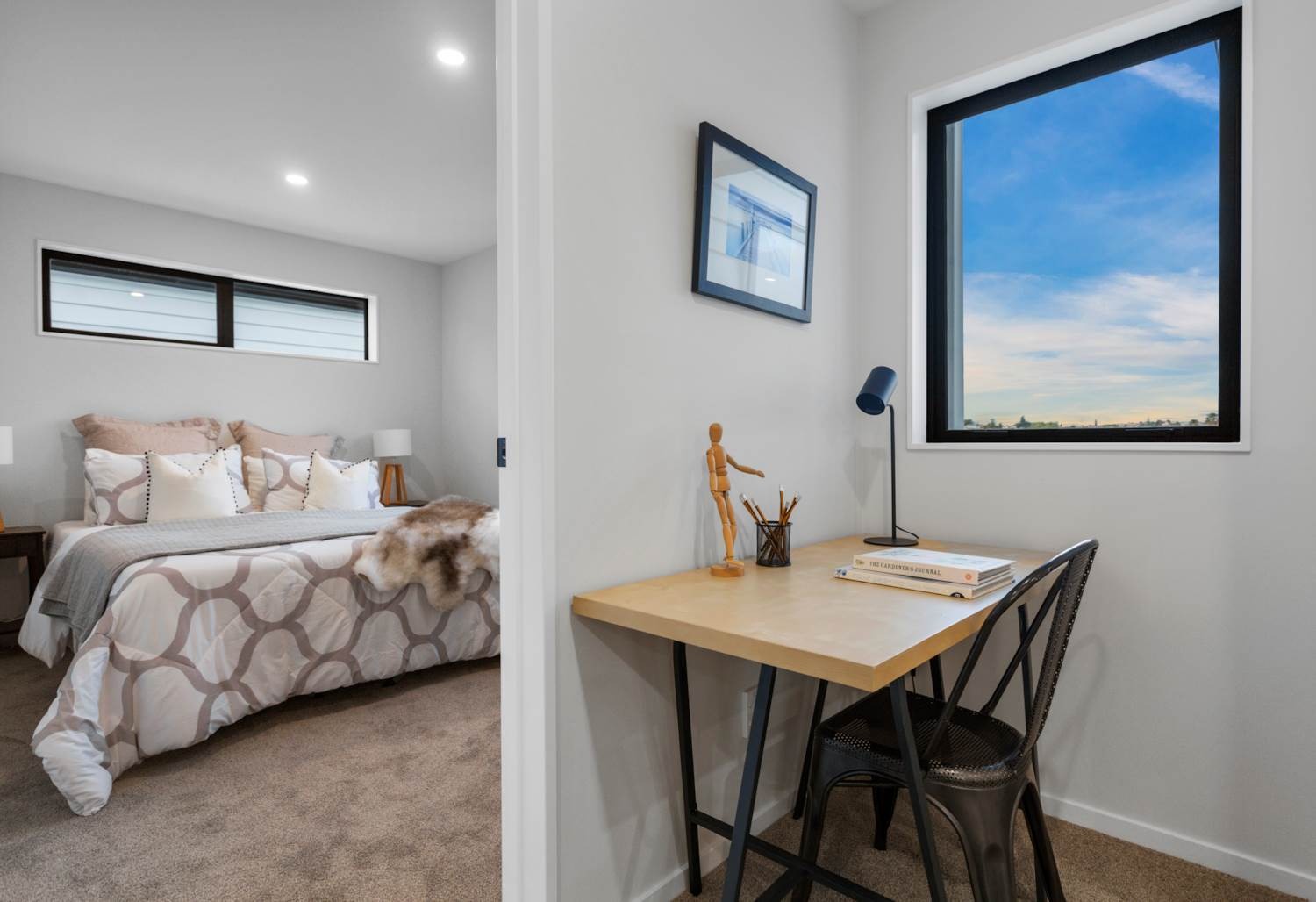 Modern 4-Bedroom Family Home – Stylish, Spacious & Low Maintenance Living - photo 7