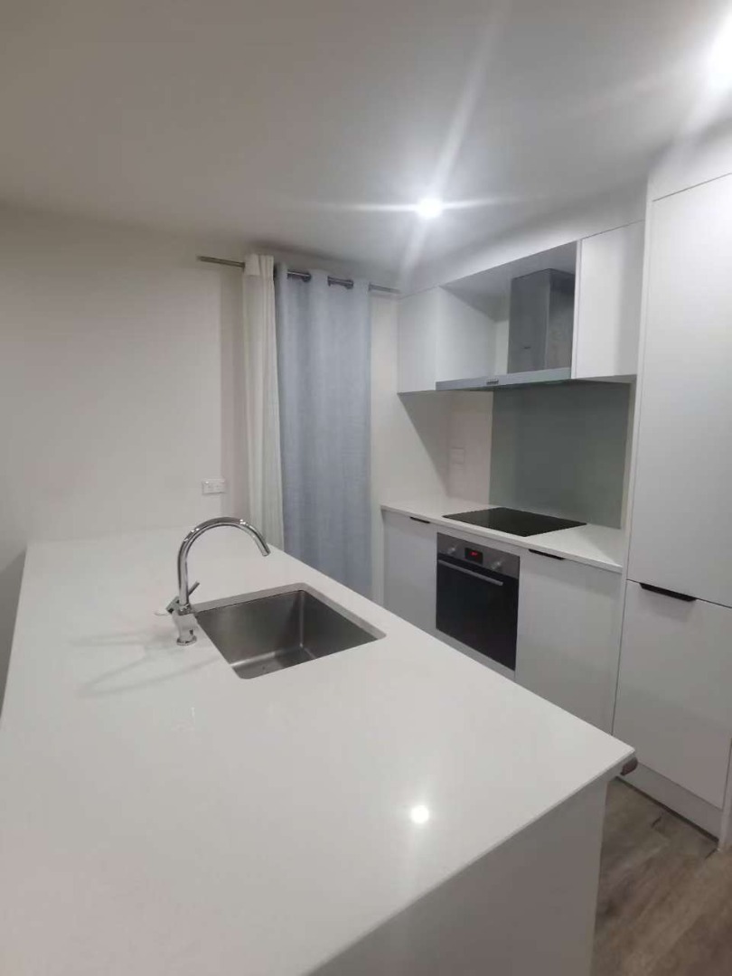 The beautiful new 4-bedroom home is located in the heart of Manurewa - photo 5