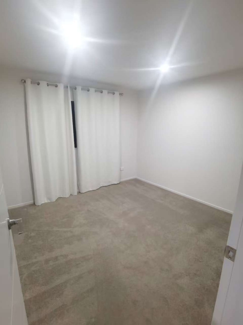 The beautiful new 4-bedroom home is located in the heart of Manurewa - photo 8