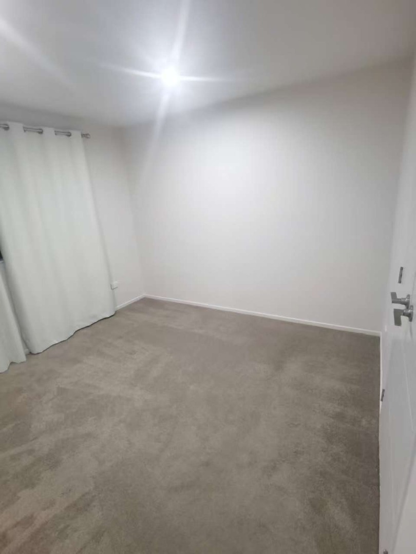 The beautiful new 4-bedroom home is located in the heart of Manurewa - photo 9
