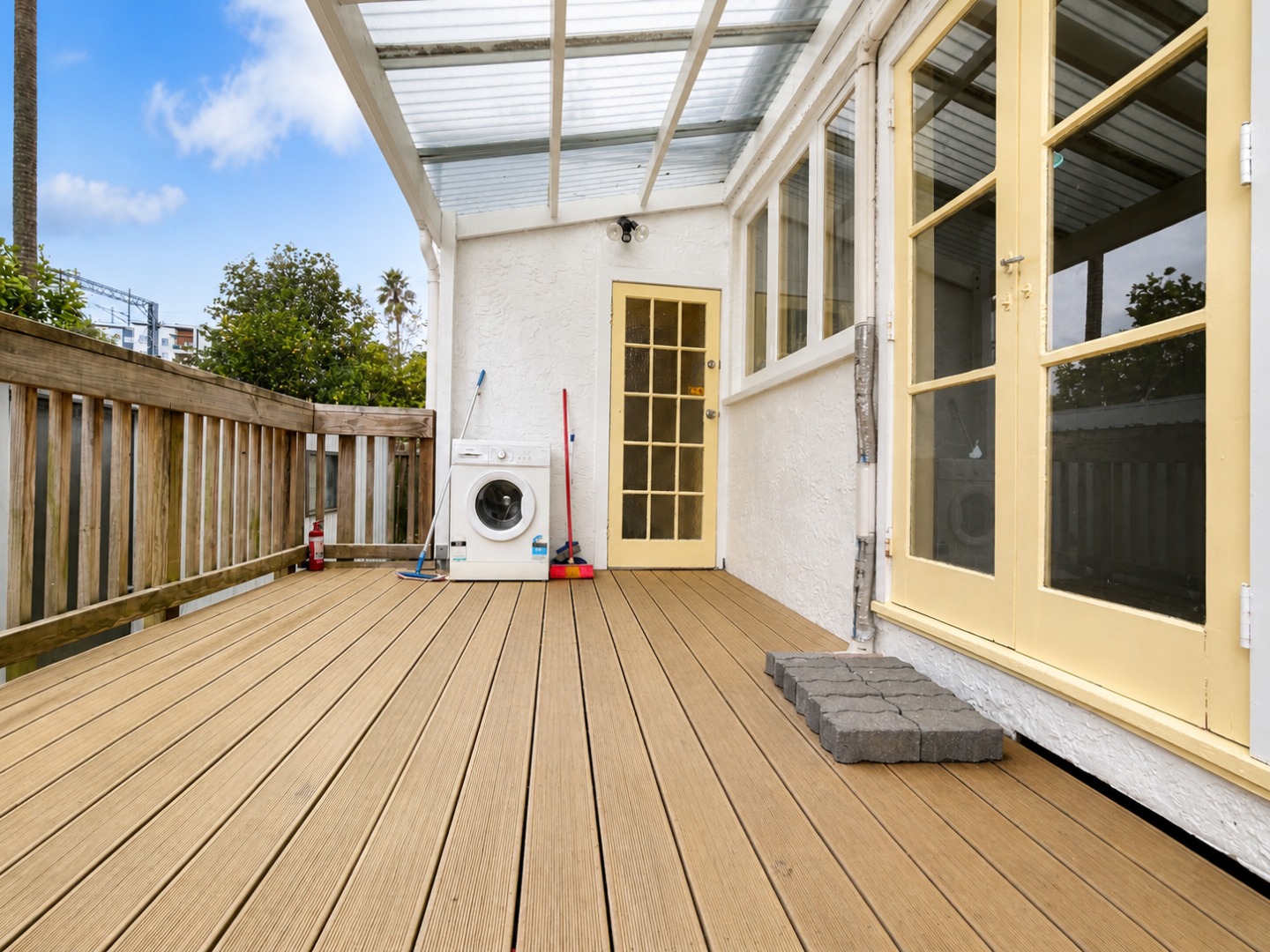 Loaction Location - photo 13