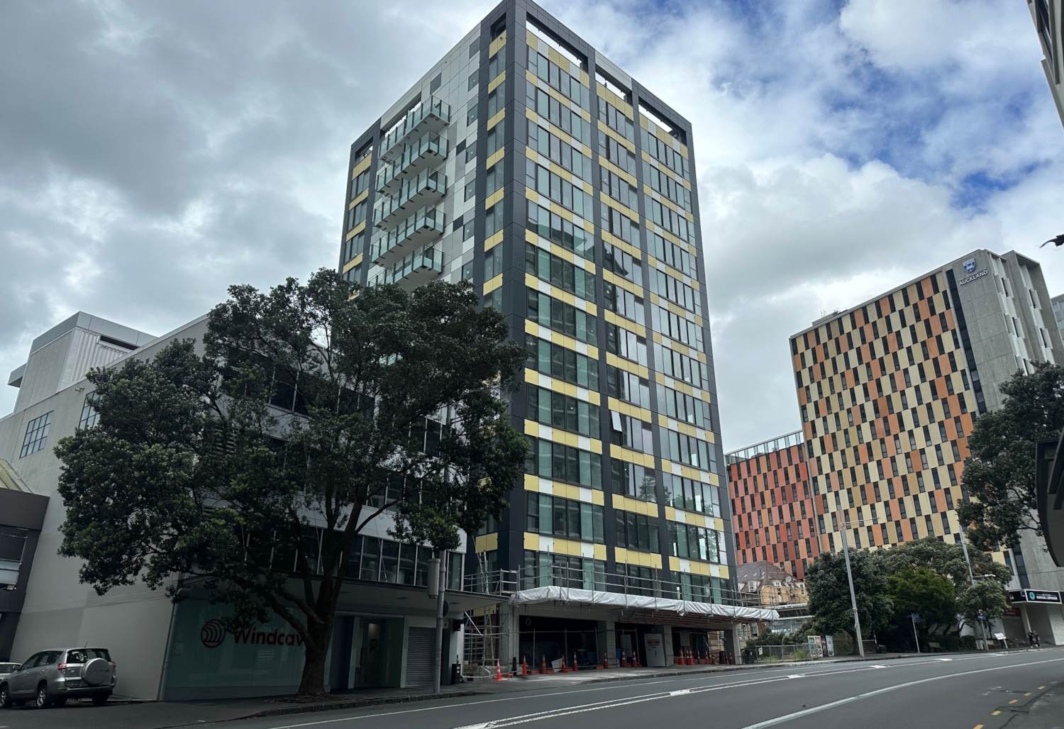 A Hidden Pearl In 100 Anzac Ave! - photo 11