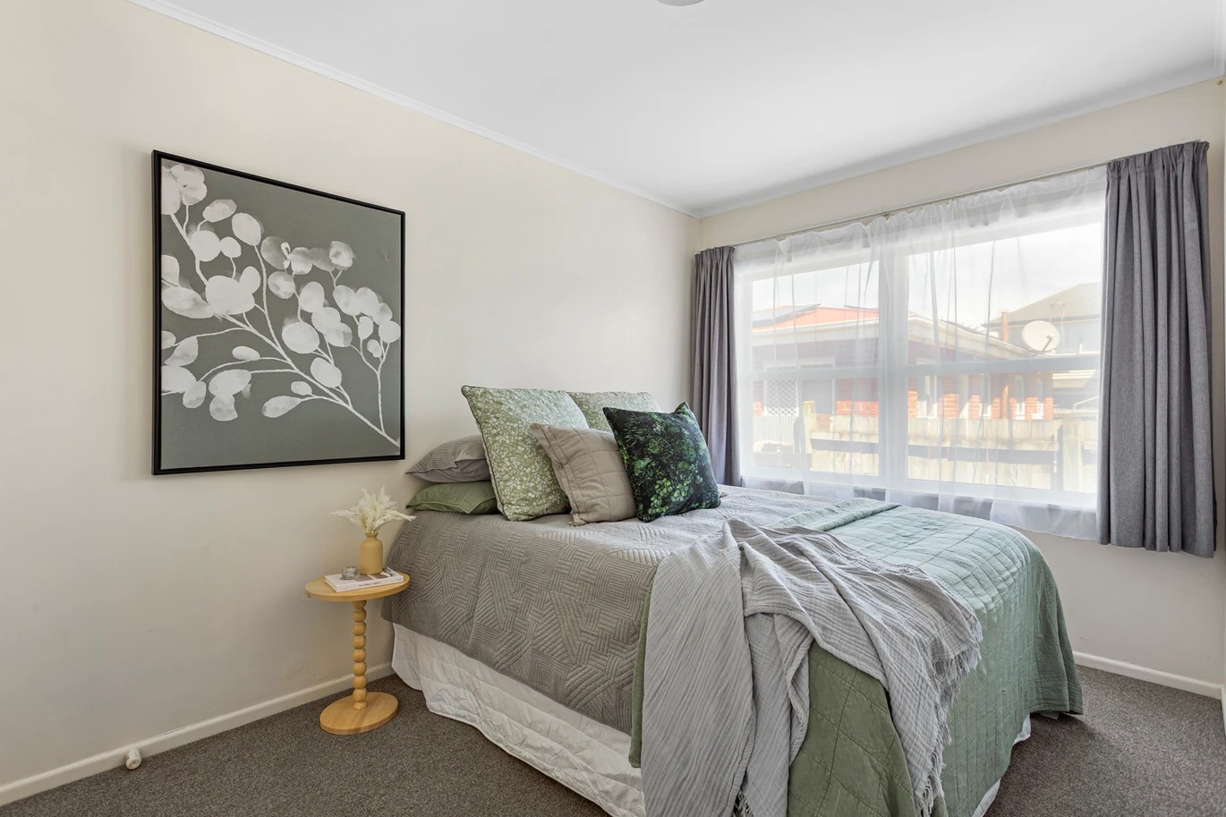 Sunny, Freshly Refreshed & Conveniently Located - photo 7