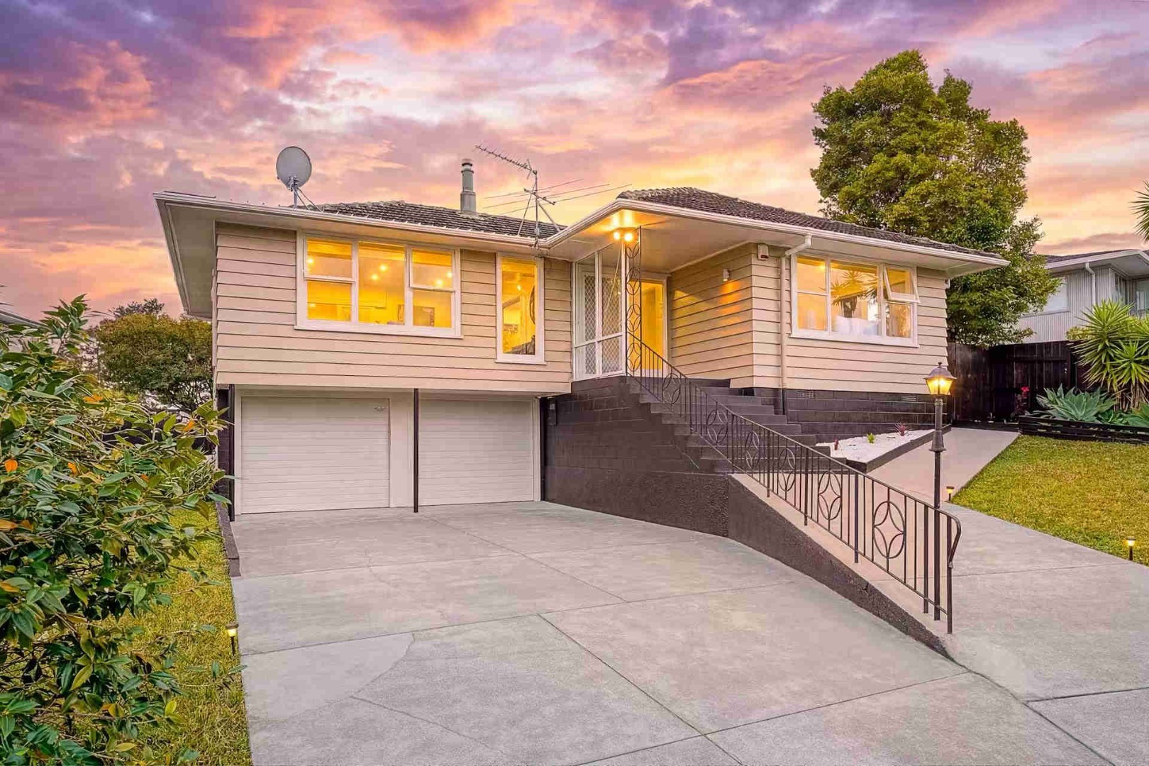 Suitable for Families or Professionals seeking quality and space in a prime location. - photo 16