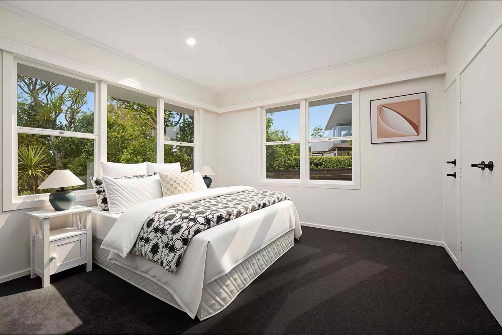 Suitable for Families or Professionals seeking quality and space in a prime location. - photo 11