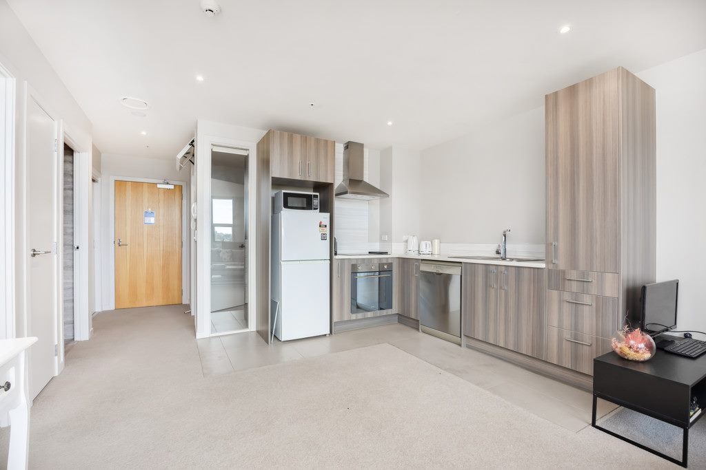 Modern 1 Bedroom + Study Apartment in the Heart of Albany - photo 6