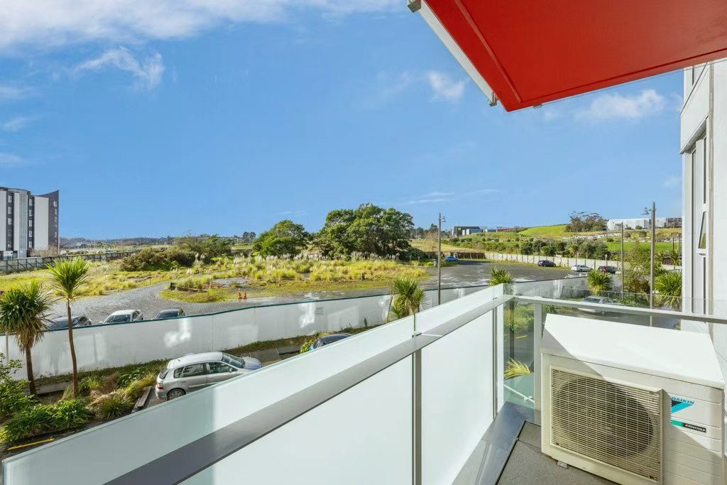 Modern 1 Bedroom + Study Apartment in the Heart of Albany - photo 10