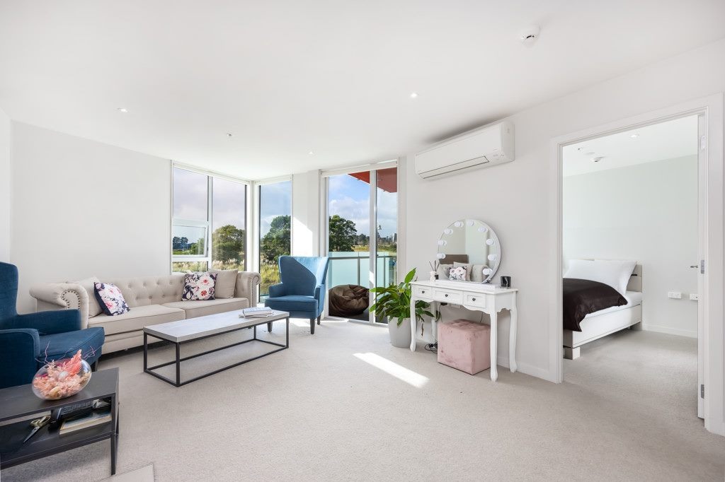Modern 1 Bedroom + Study Apartment in the Heart of Albany
