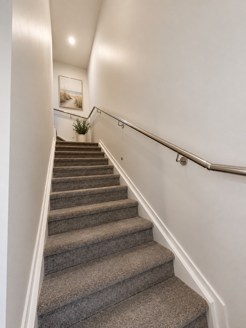 Stylish Living in a Scenic Titirangi Setting! - photo 9