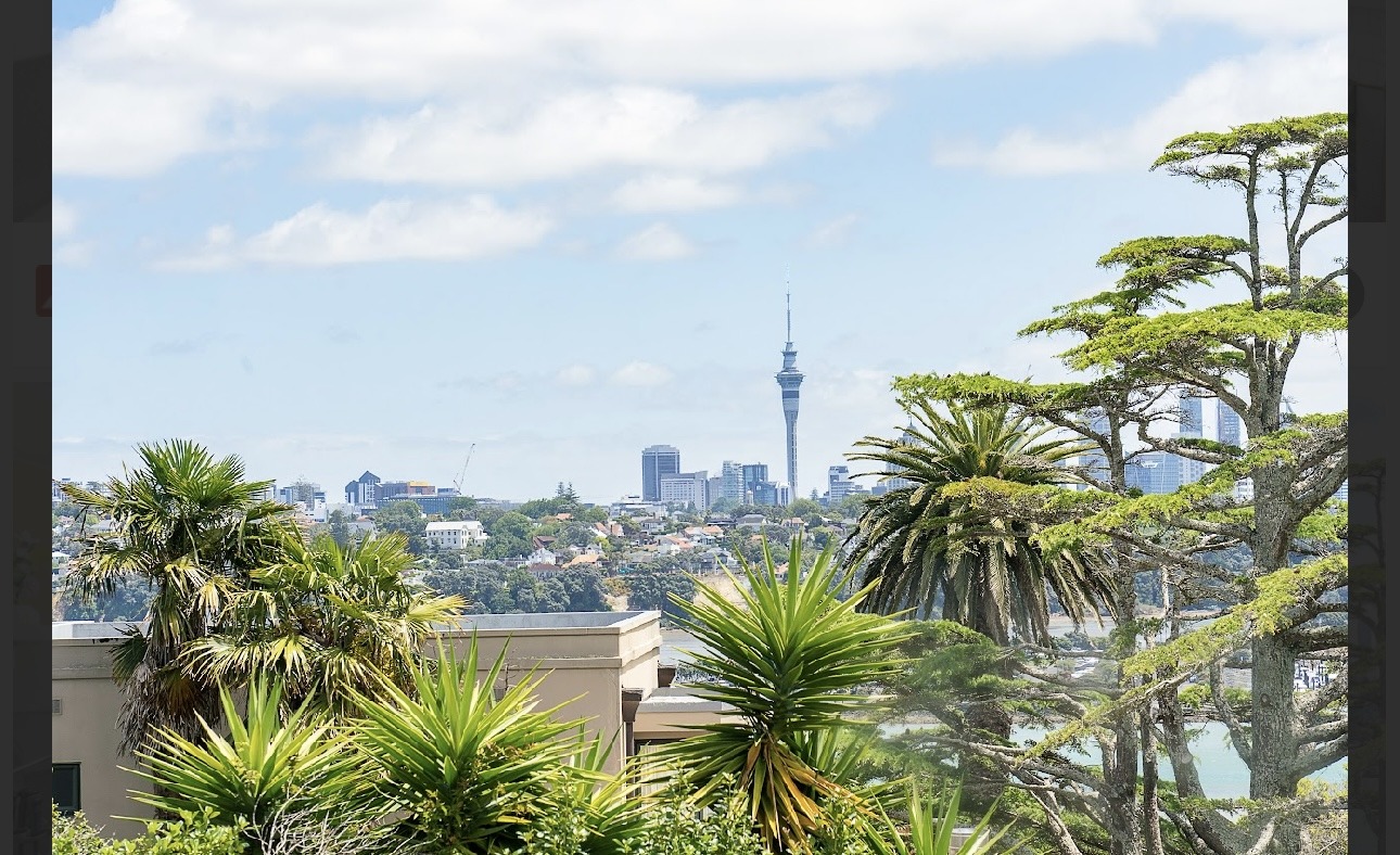 Spacious 4-Bedroom Furnished Family Home in Orakei, Auckland - photo 11