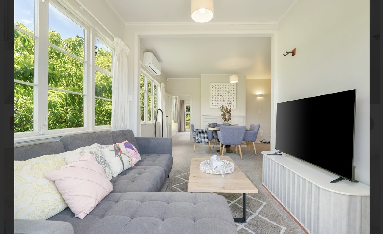 Spacious 4-Bedroom Furnished Family Home in Orakei, Auckland - photo 4