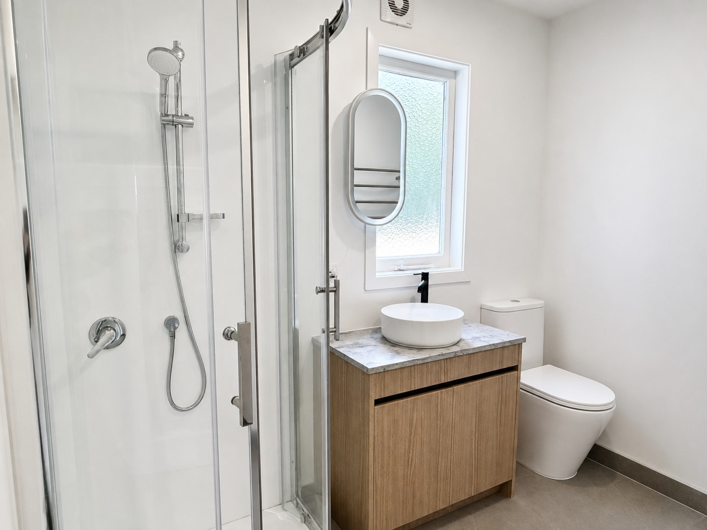 Spacious 4-Bedroom Family Home in Prime Mount Eden Location - photo 11