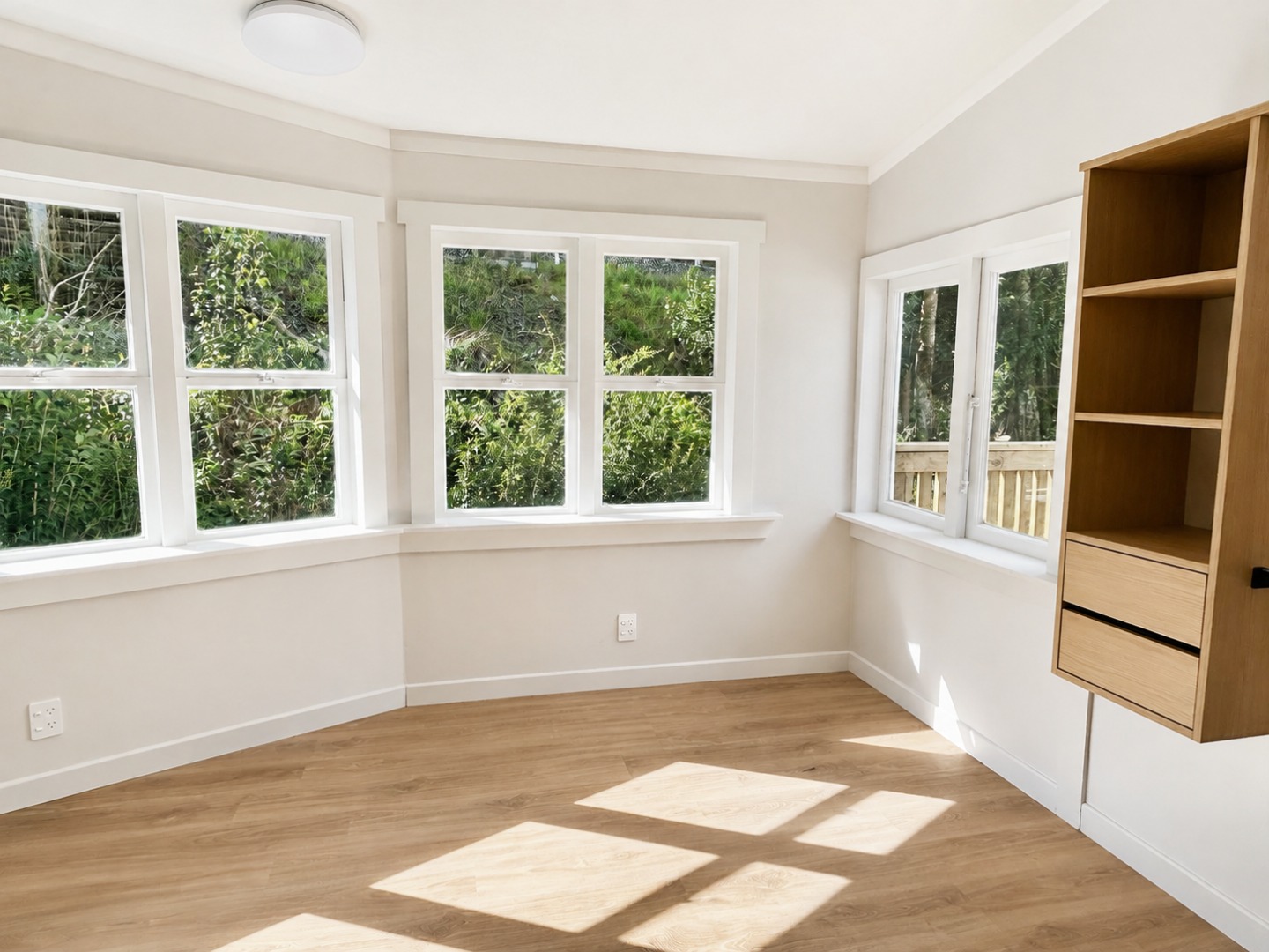 Spacious 4-Bedroom Family Home in Prime Mount Eden Location - photo 6