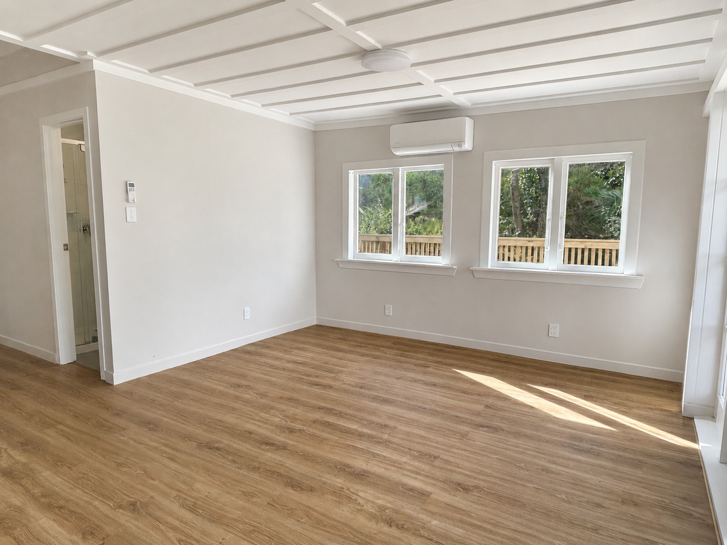 Spacious 4-Bedroom Family Home in Prime Mount Eden Location - photo 4