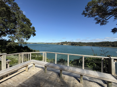 7 Ferry Road