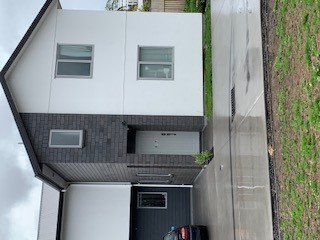 2/7 Hibiscus Avenue (Room B)