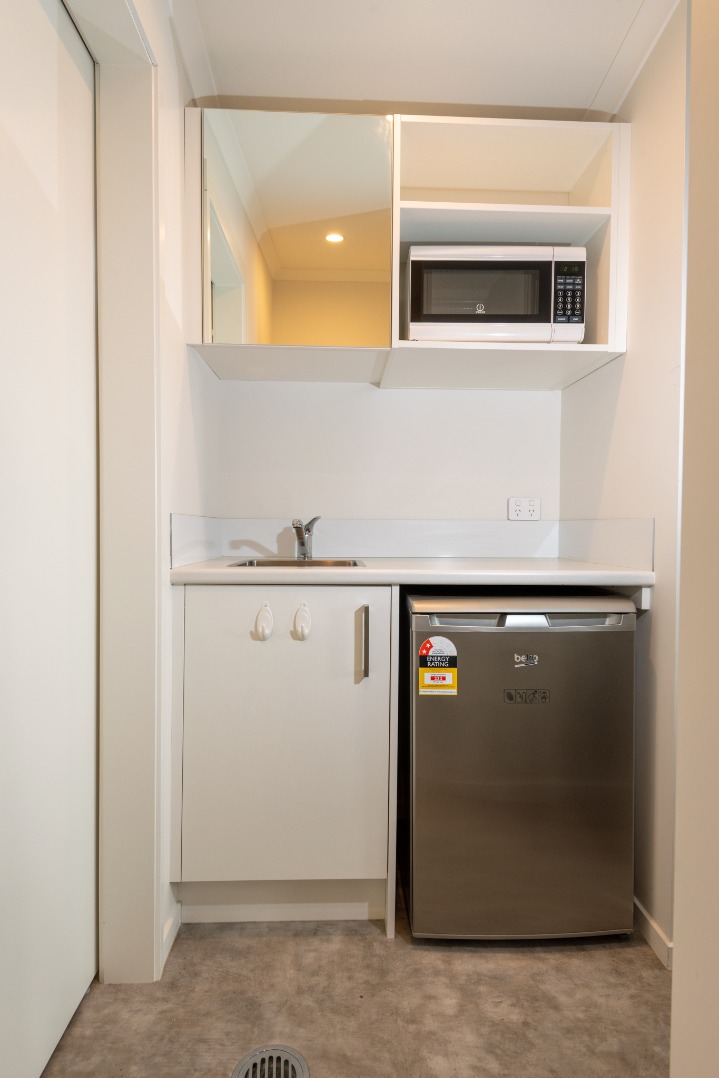 2/9 Hibiscus Avenue (Room D)