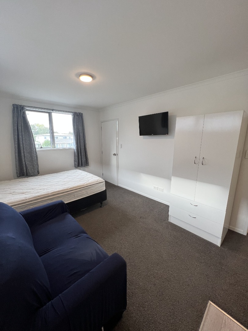 1/9 Greensboro Street (Room D)