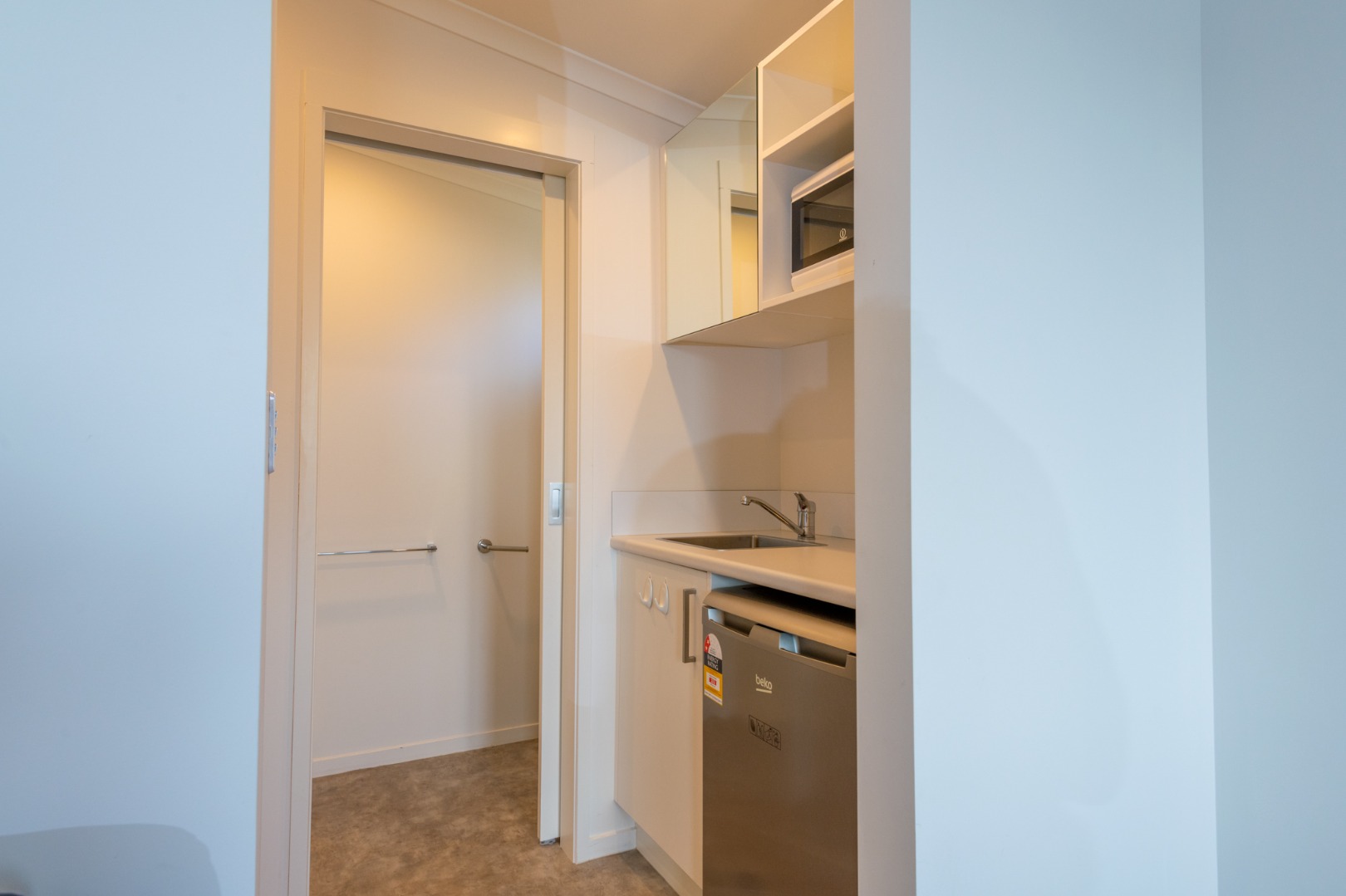 2/7 Hibiscus Avenue (Room B)