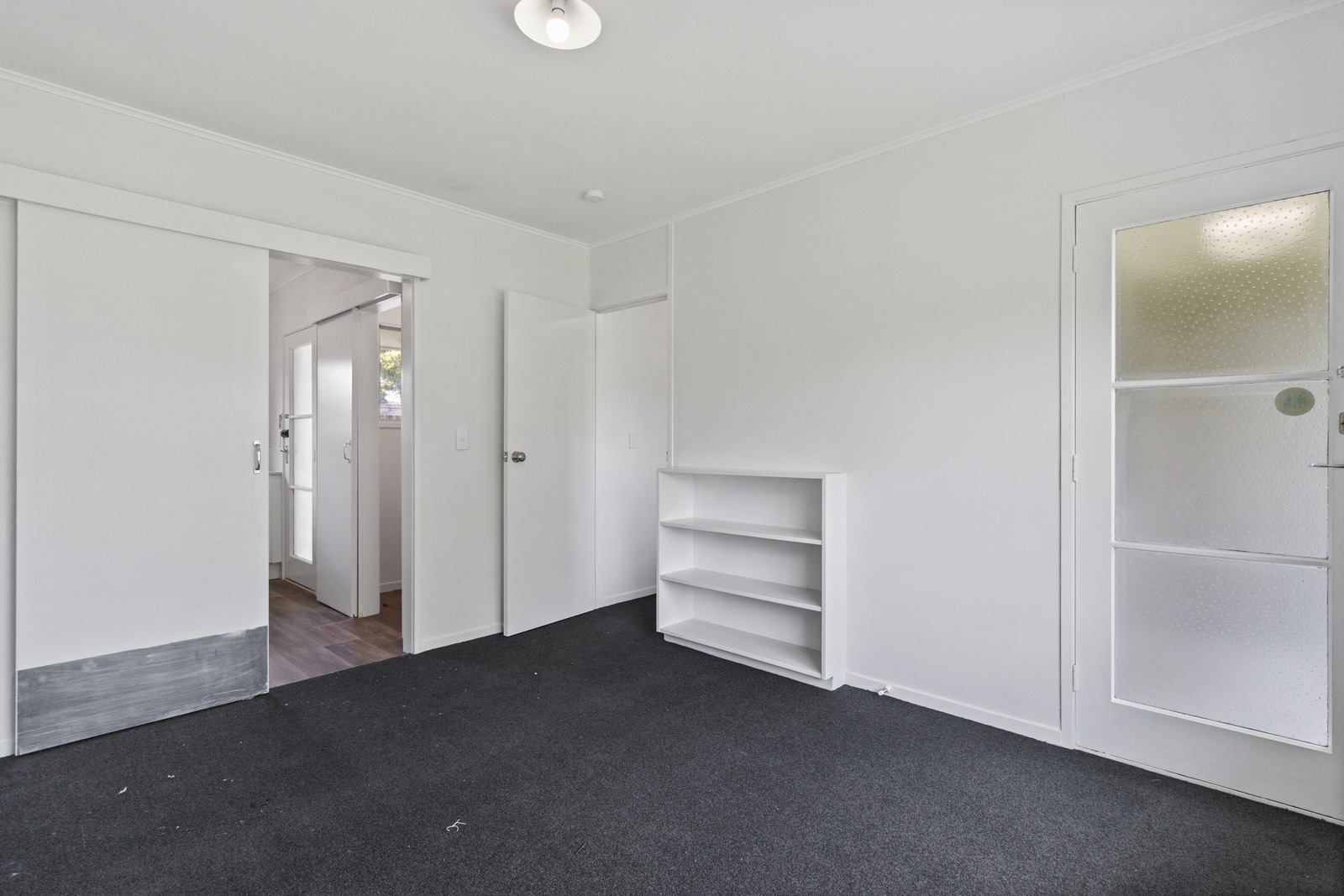 12/2 Ryan Ave