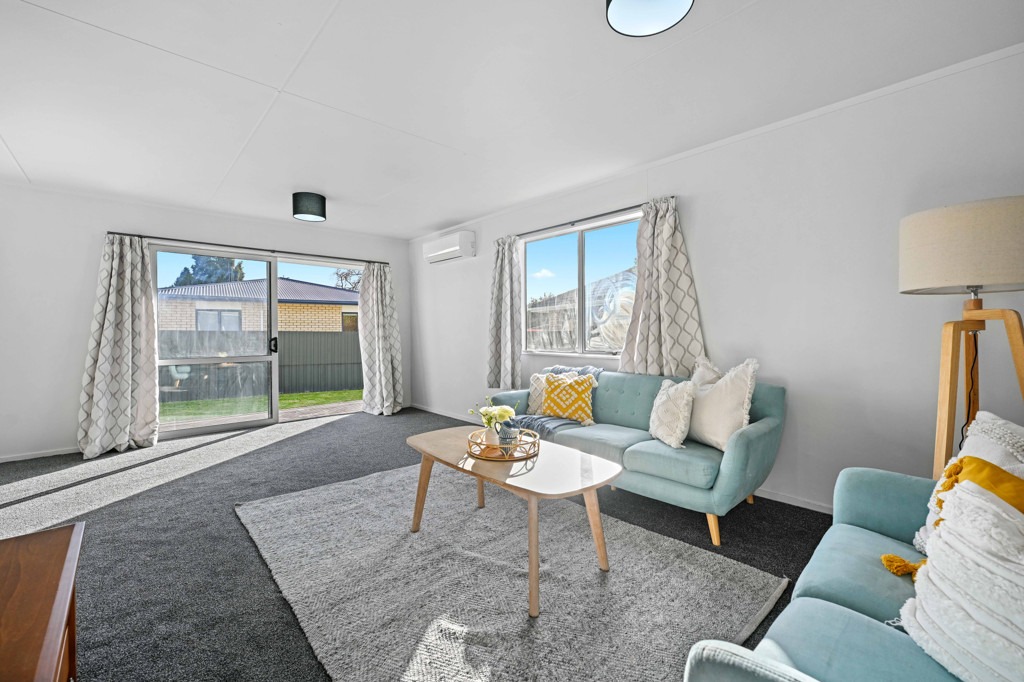 33B Portal Crescent