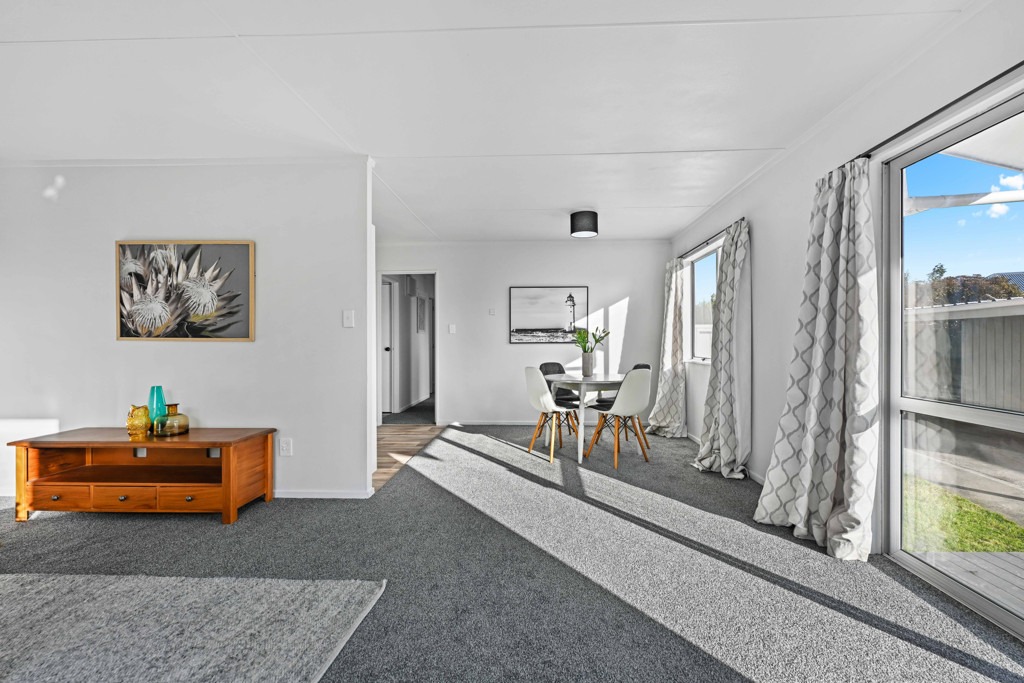 33B Portal Crescent