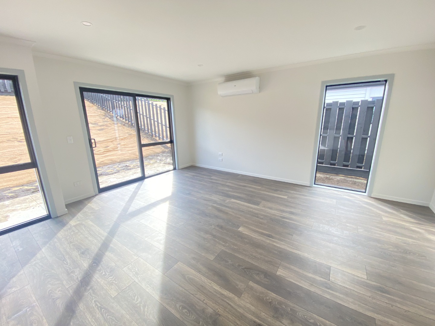 11 Bittern Road — image 2