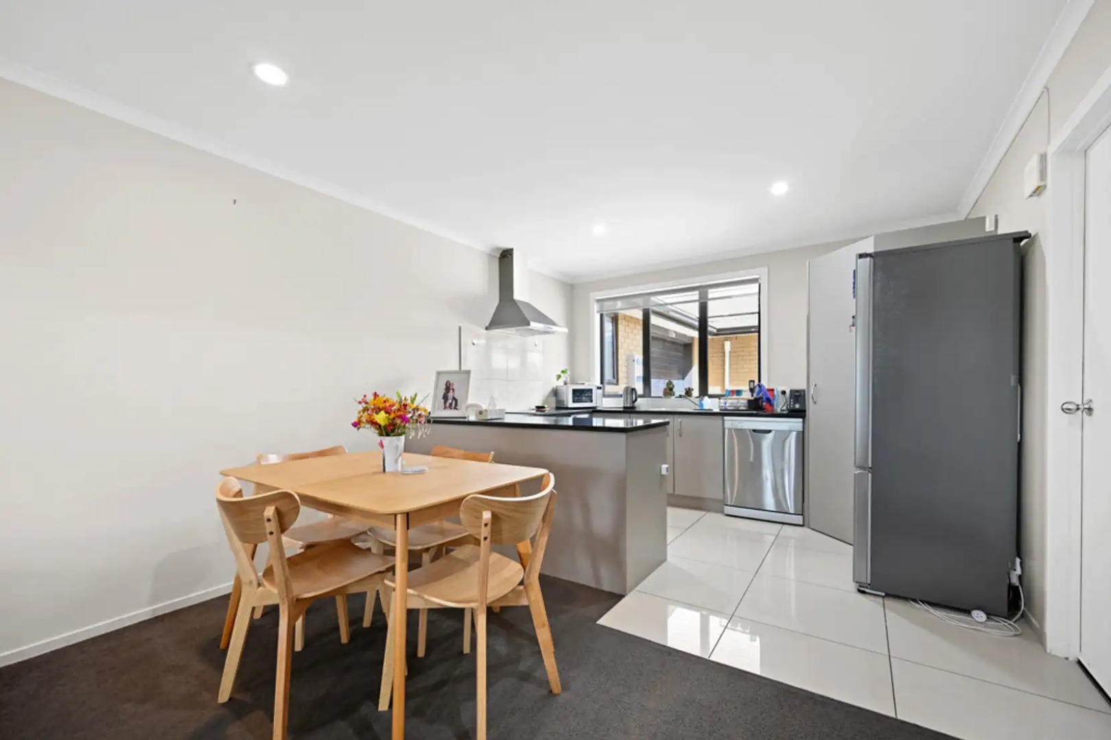 1/204 Old Farm Road — image 3