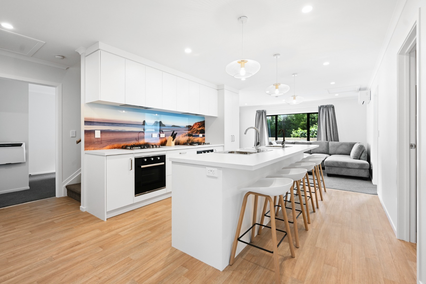 7/6B Hall Street — image 2