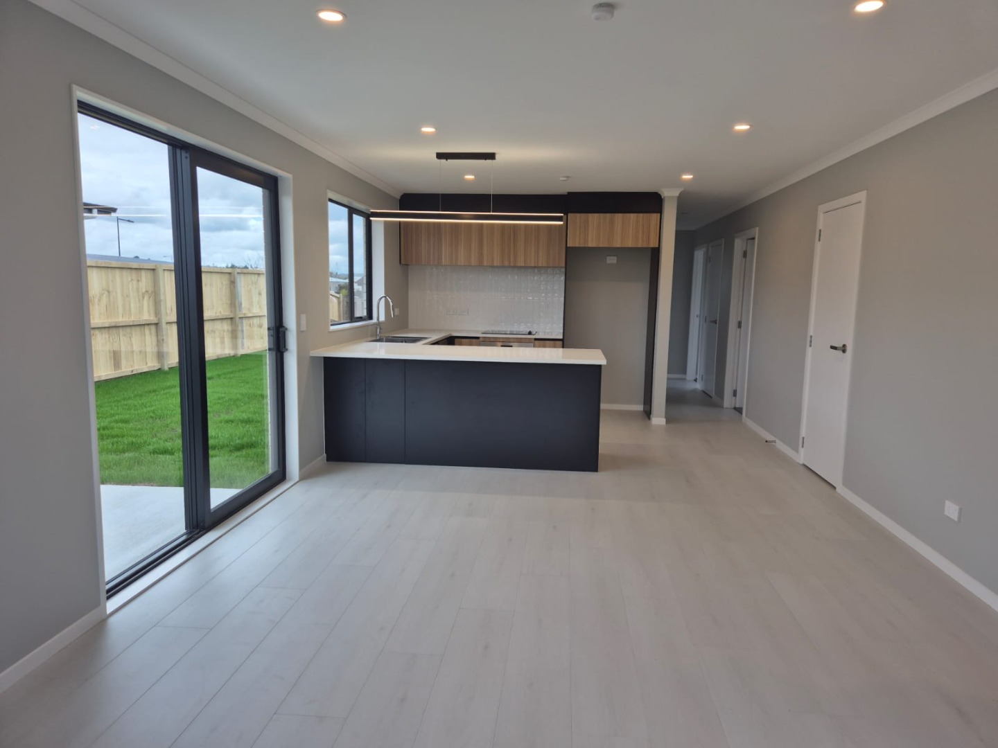 5 Riverine Street  — image 3