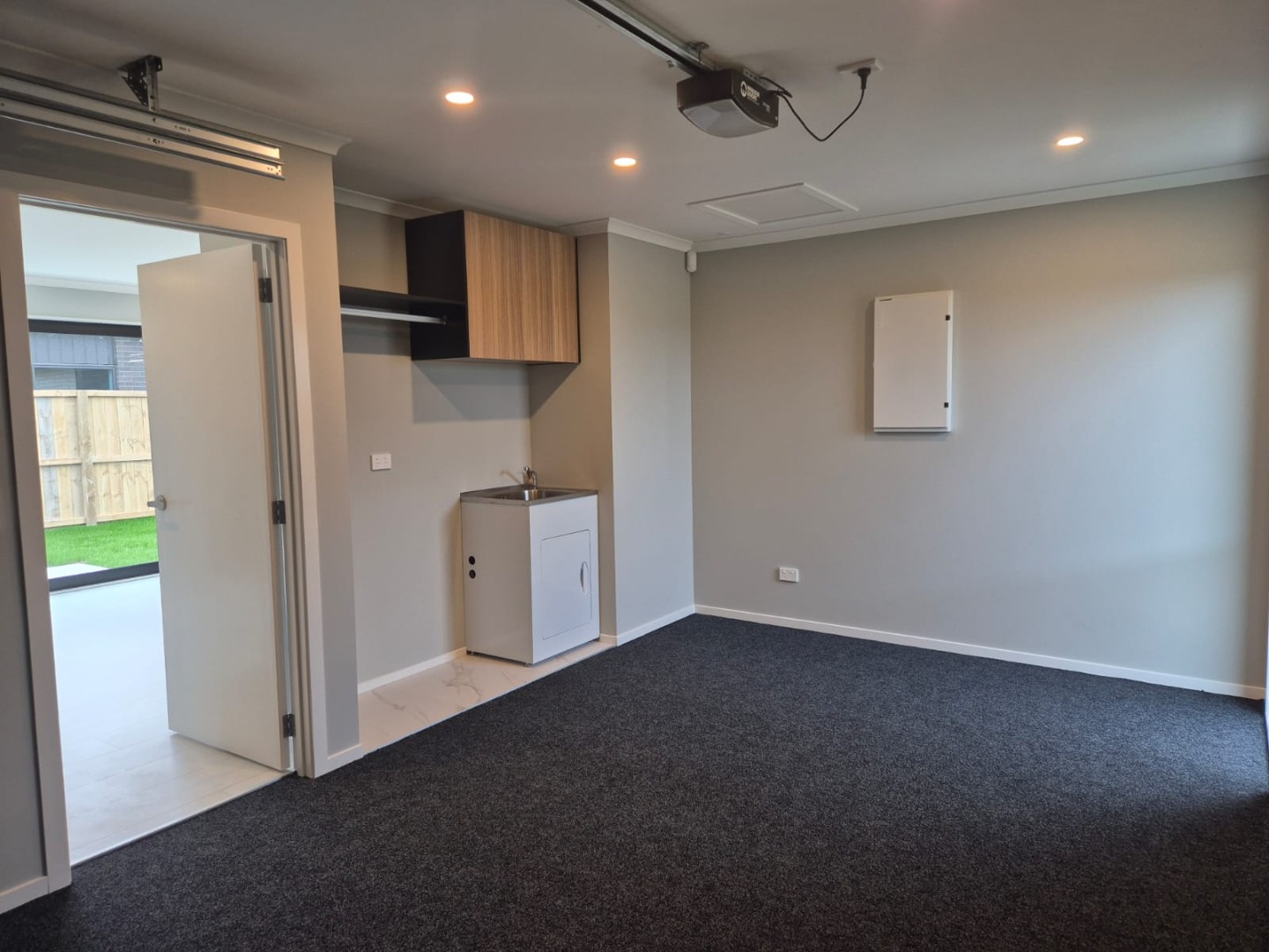 5 Riverine Street  — image 8