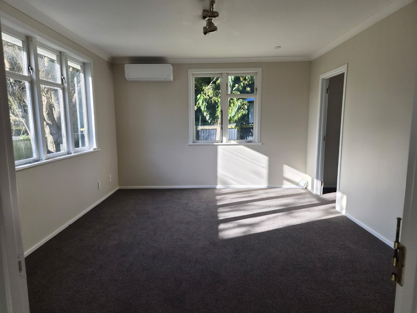 45 Kakamutu Road — image 4