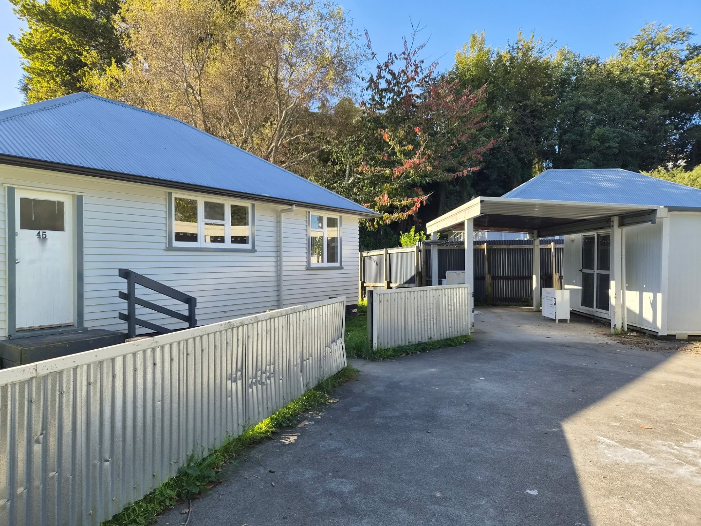 45 Kakamutu Road — image 1