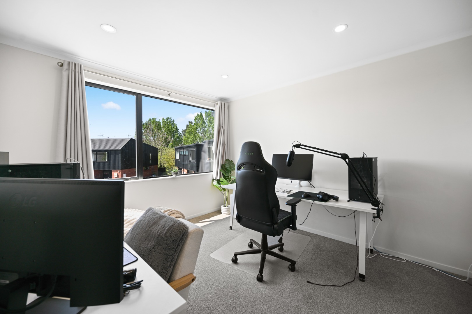 8 Jaspers Way — image 6